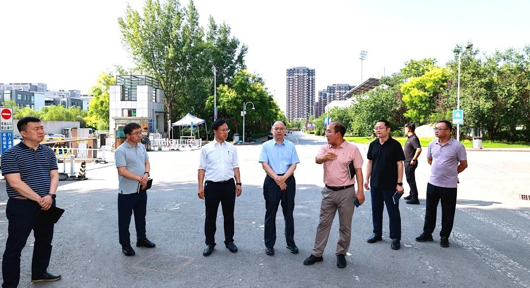 校领导带队调研、督导暑期安全和防汛工作